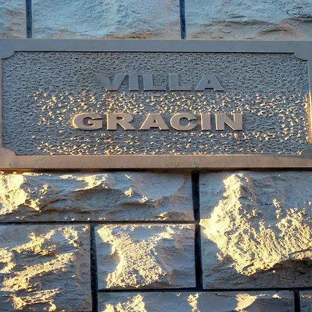 Gracin شقة بوفليا